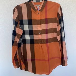 100 authentic Burberry button blouse.